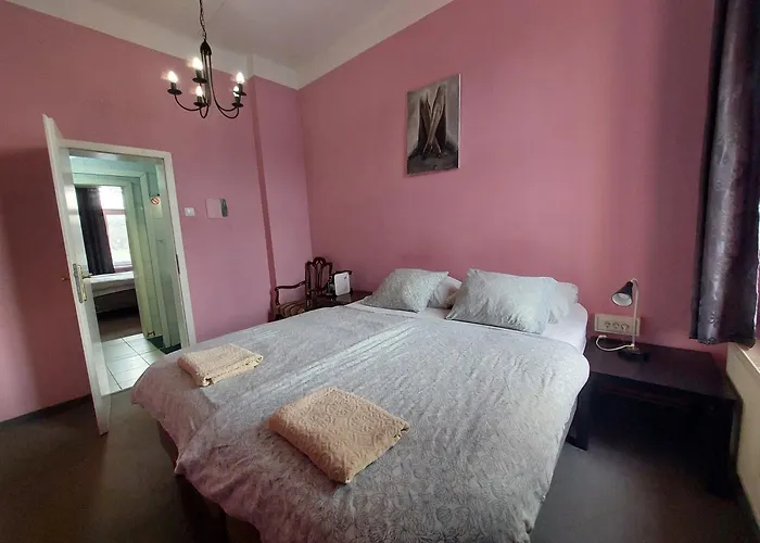 Vv Way - Lisica Zvitorepka 卢布尔雅那