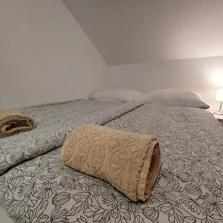 Vv Way - Lisica Zvitorepka * リュブリャナ