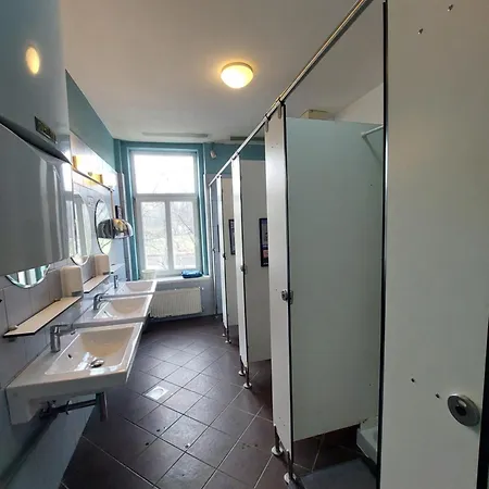 Vv Way - Lisica Zvitorepka * Ljubljana