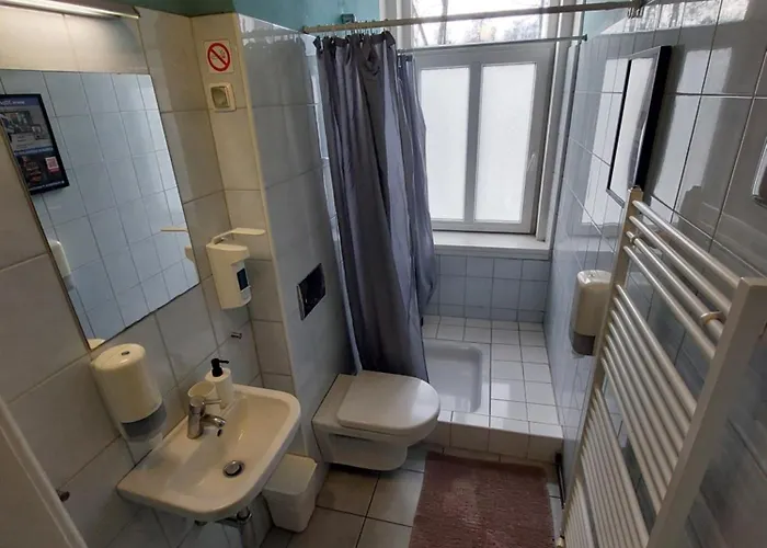 Vv Way - Lisica Zvitorepka * リュブリャナ