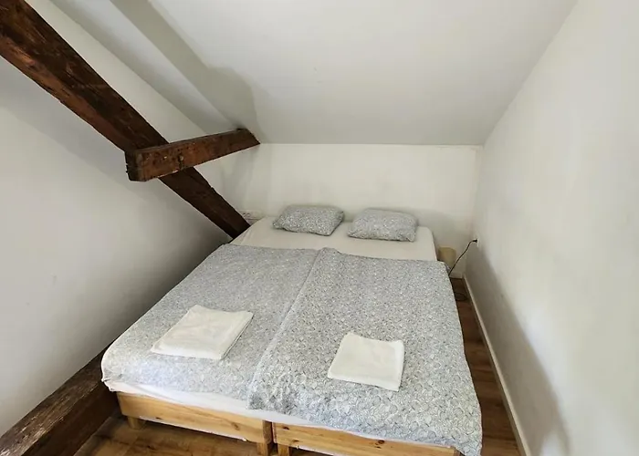 Vv Way - Lisica Zvitorepka アパート