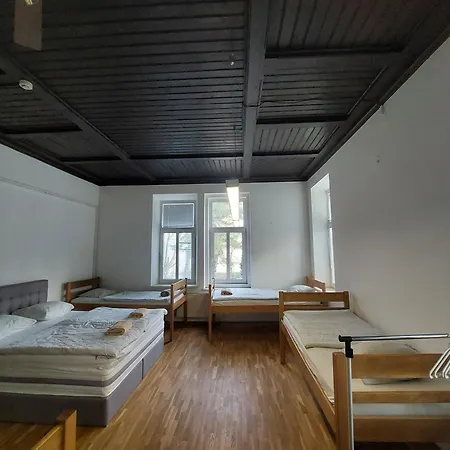 Vv Way - Lisica Zvitorepka Апартаменты Любляна